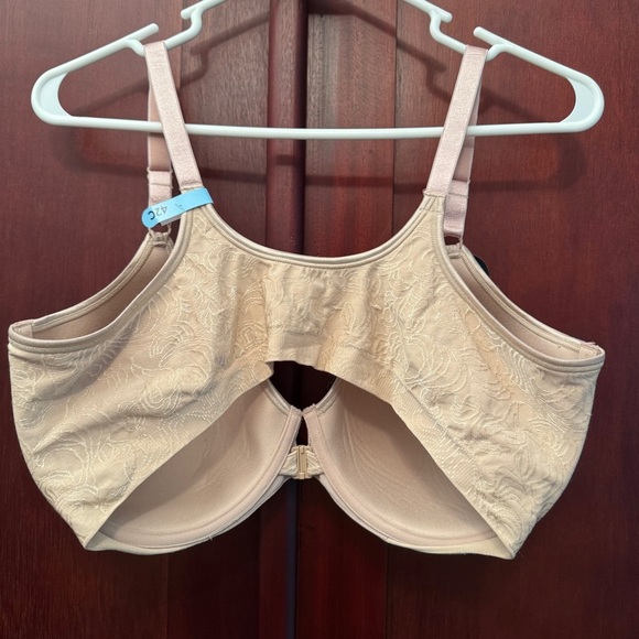 Bali Women's Front Close Beige Full Coverage Bra NWT 42C - Picture 2 of 7